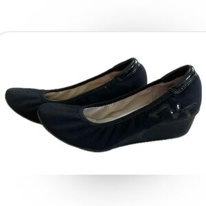 Anne Klein Sport Slip-On Wedged Style Flats Size 7M